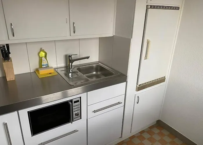 Comfy Studio Near City Center - Marble 6
